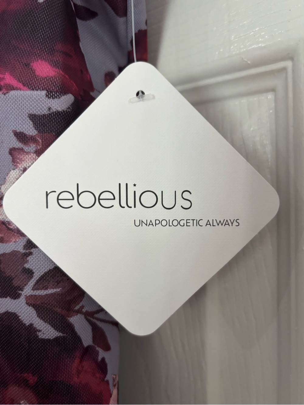 Rebellious Ruffle Sleeveless Top • Lavender with Burgundy Floral Print XL - Picture 7 of 11